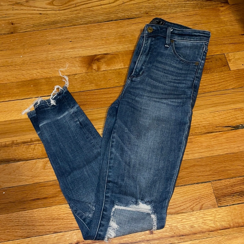 Abercrombie jeans, distressing in both knees! Super skinny high rise
